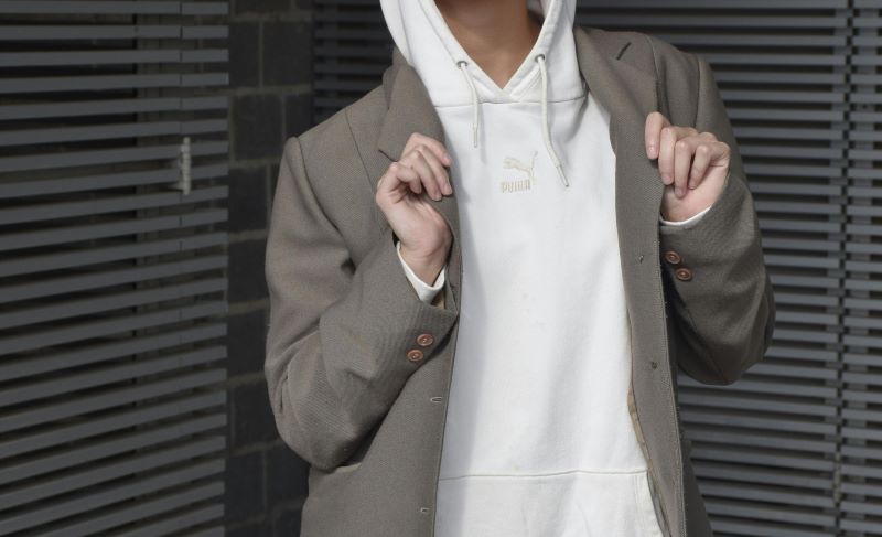 Are Hoodies Smart Casual?